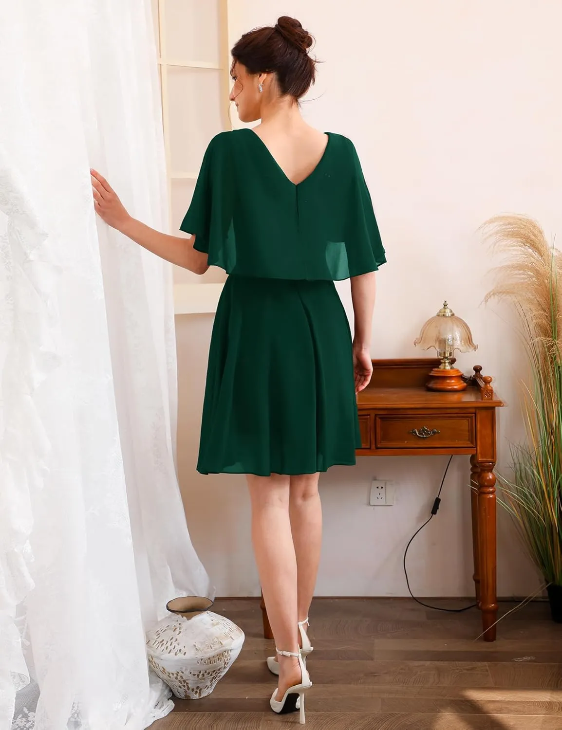Dressystar Sequin Women Dresses Knee Length Dress Mother of The Bride Wedding Guest V-Neck Evening Formal Cocktail Gowns