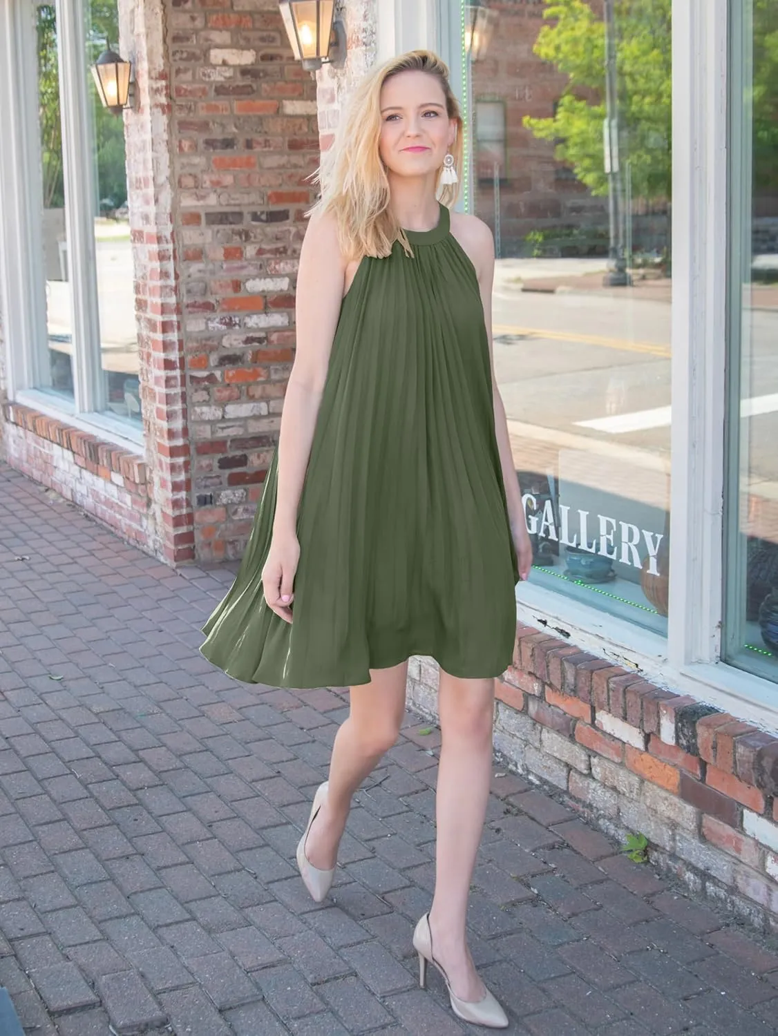 PRETTYGARDEN Women's Cute Halter Neck Sleeveless Mini Dress Solid Color Flowy Pleated Beach Dress Sundress